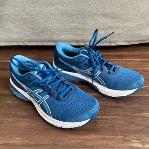 ASICS GT-2000-9 Blue Running Shoes Size 9 Wide